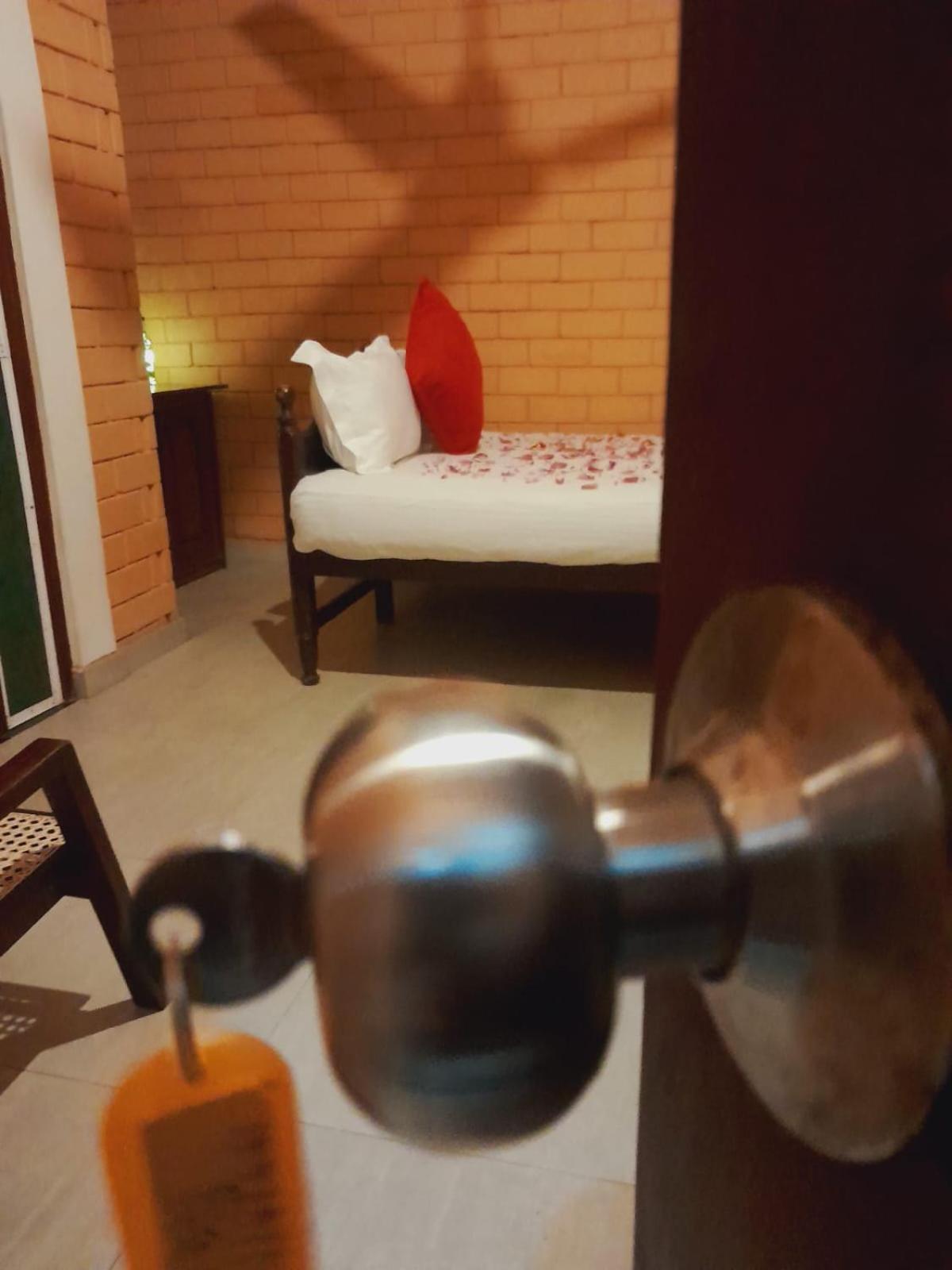 Laliz Bed & Breakfast Galle Exterior photo